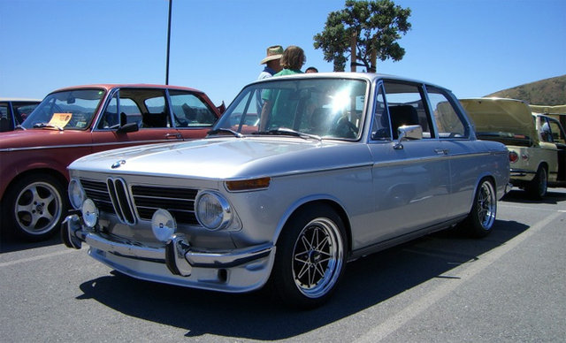 bmw-2002.jpg