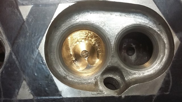 Intake bowl port.jpg (187.74 KiB) Viewed 15424 times szívóoldal portolás