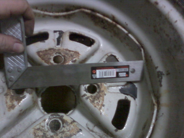 Fényképek-0195.jpg (309.94 KiB) Viewed 13291 times a felni meg majdnem tök egyenes...