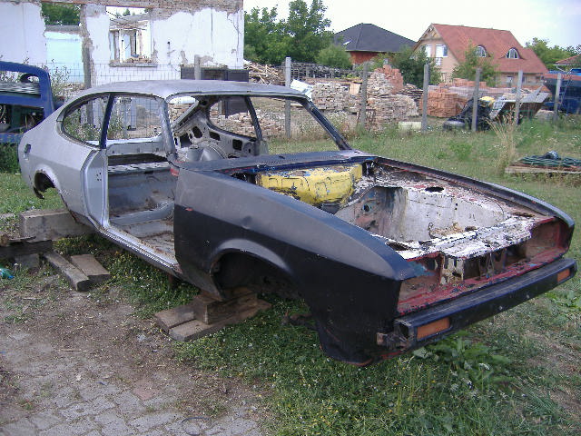 Rover Capri V8 017.jpg